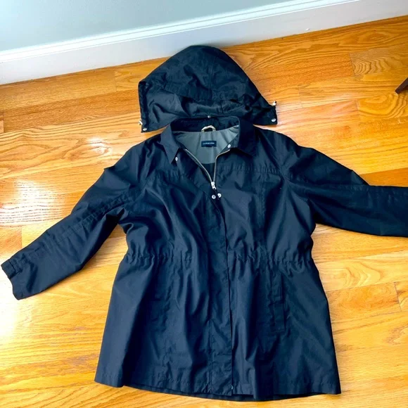 Women s Plus Size Squall Hooded Waterproof Raincoat